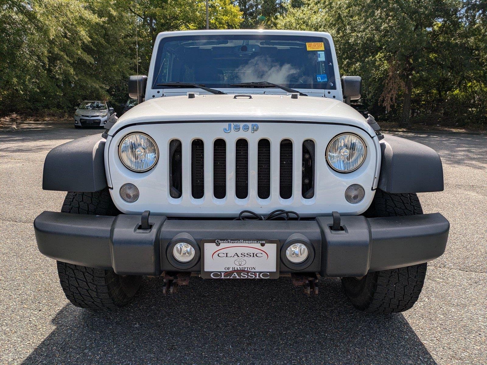 Used 2015 Bright White Clearcoat Jeep Rubicon image 9