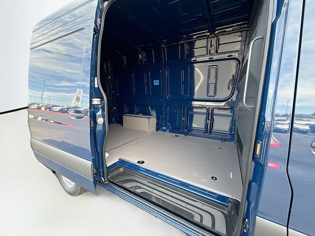 New 2026 Steel Blue Mercedes-Benz Cargo 144 WB image 20