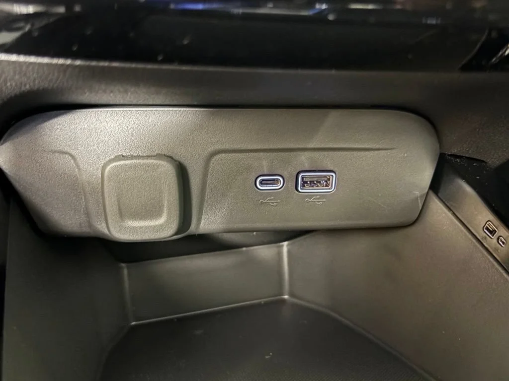 New 2026 Cacti Green Chevrolet ACTIV image 32
