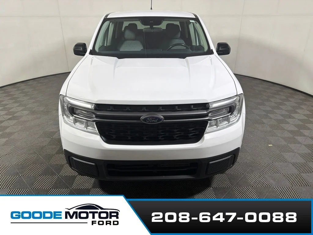 Certified Used 2024 Oxford White Ford XLT image 3