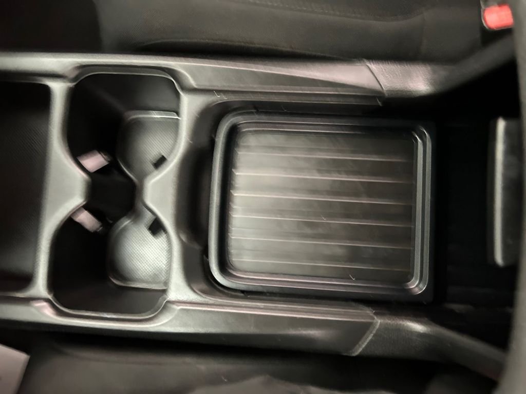 Used 2022  Honda EX image 23