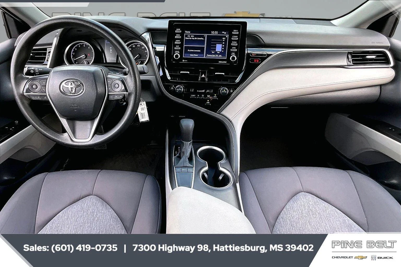 2023 Toyota Camry LE - Photo 13