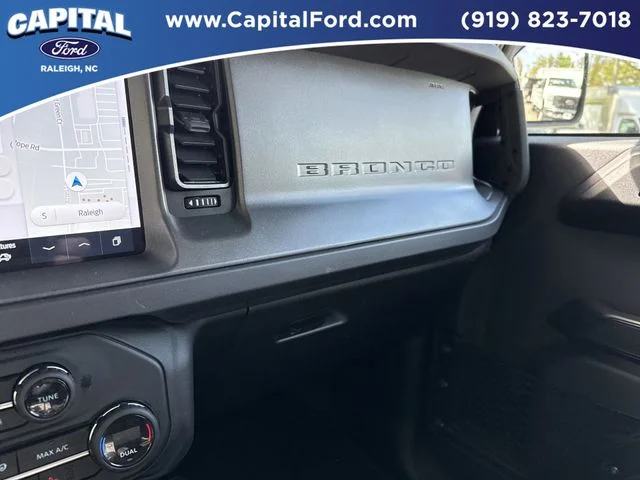 Used 2025 Green Ford Badlands image 28