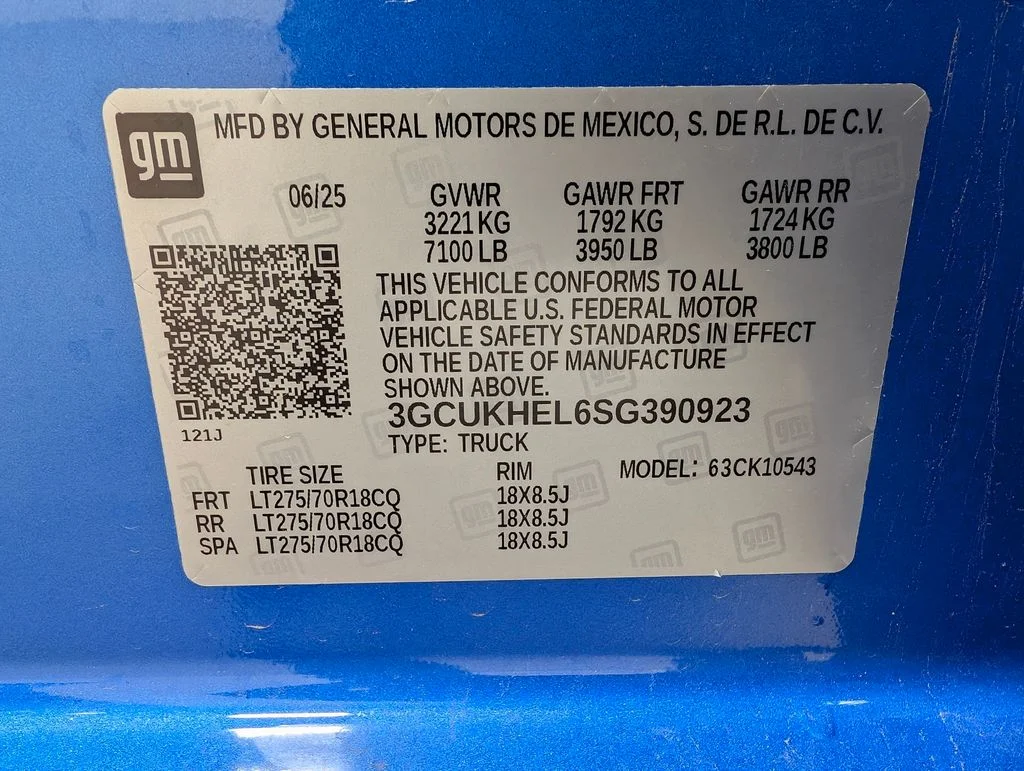 Certified Used 2025 Rip Tide Blue Chevrolet ZR2 image 10