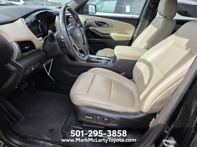 Used 2022 Black Metallic CHEVROLET LT LEATHER image 6