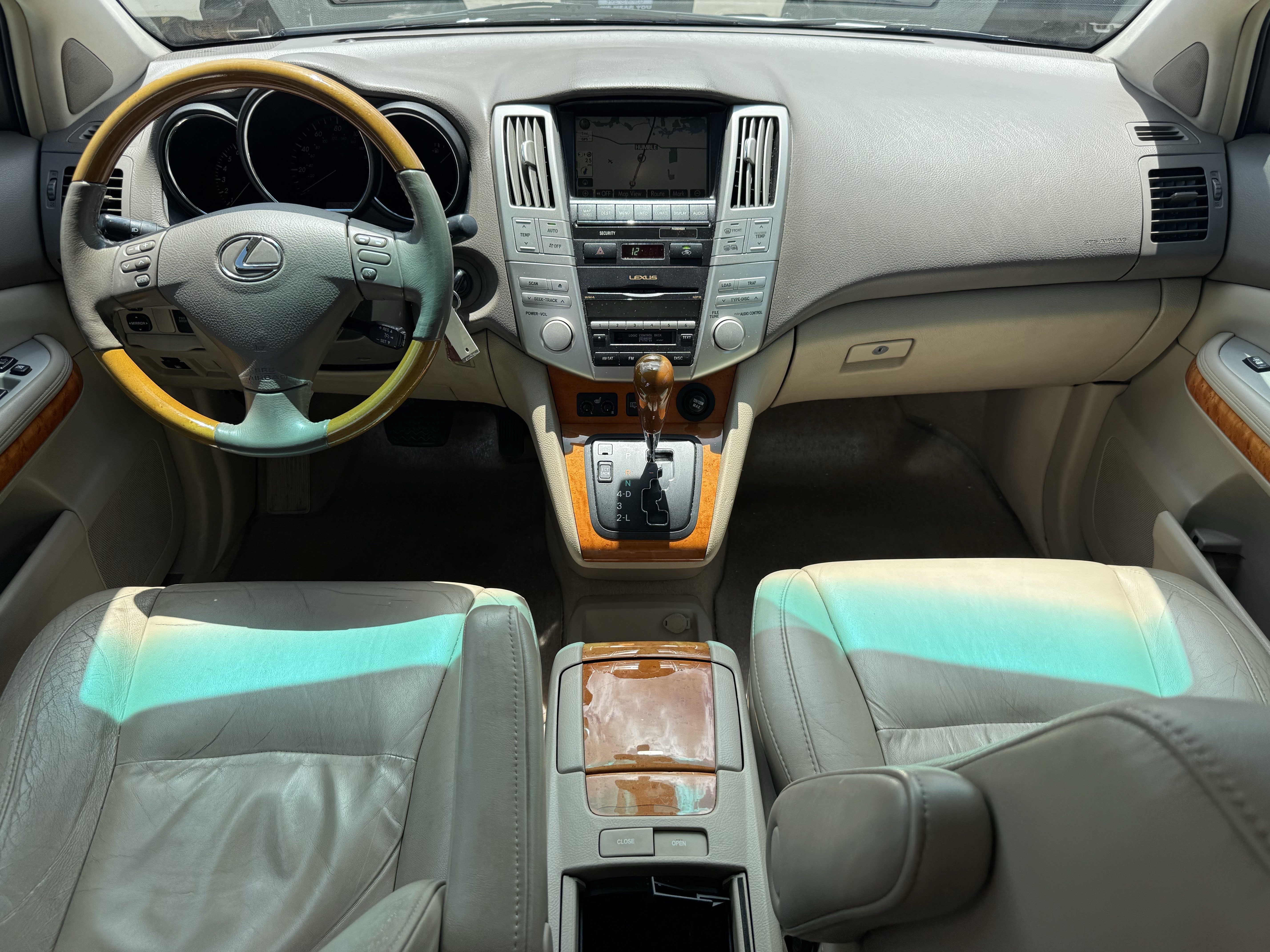 Used 2008 White Lexus  image 12