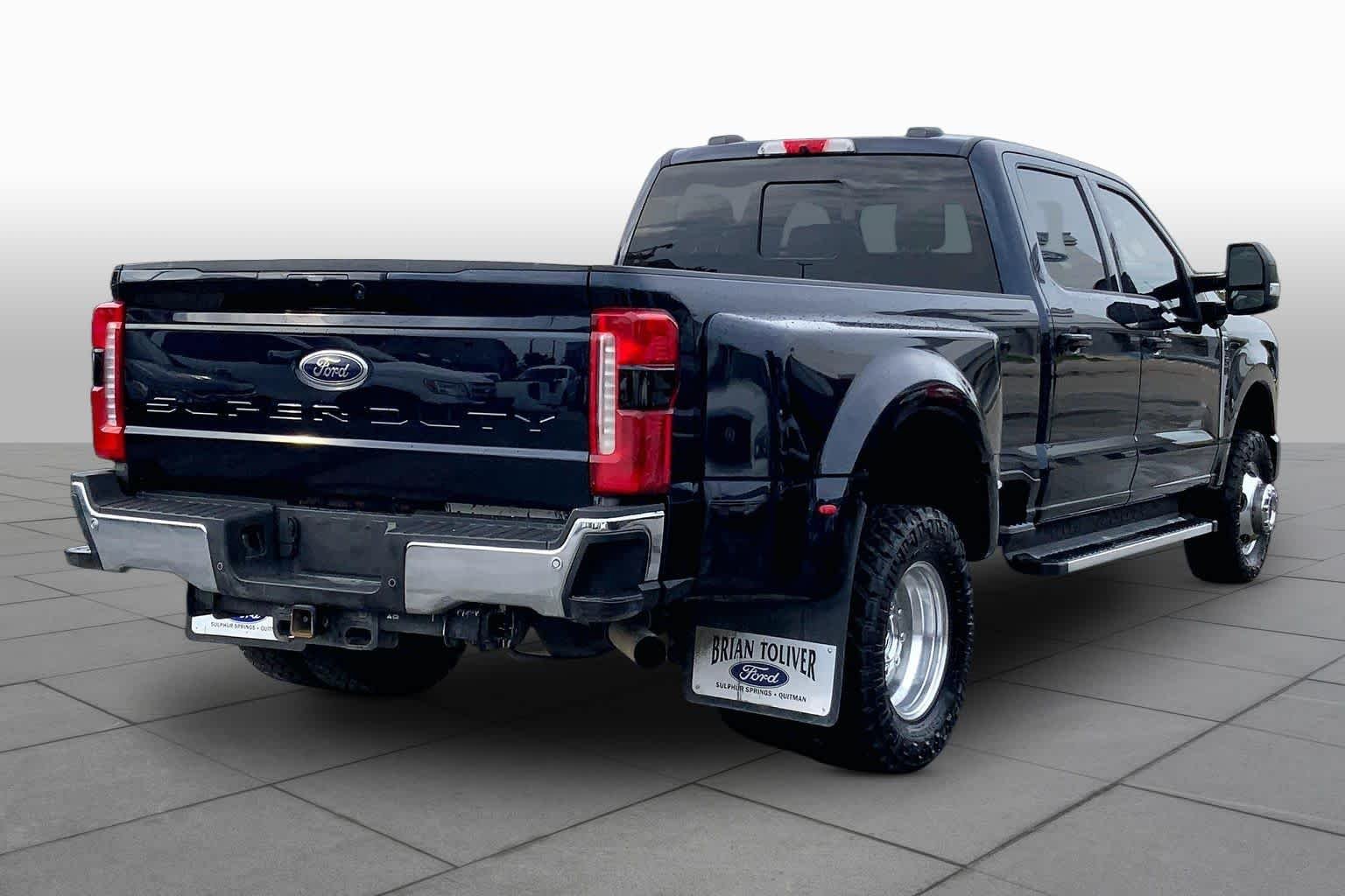 Used 2023 Antimatter Blue Metallic Ford LARIAT image 12