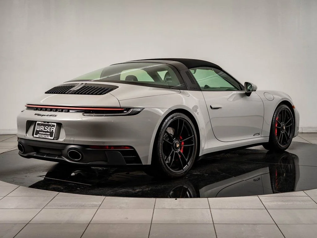 Used 2022 Chalk Porsche Targa 4 GTS image 8