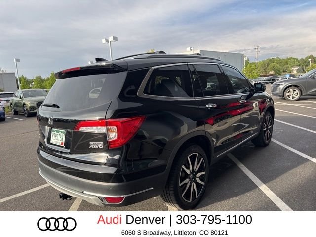 Used 2022 Black Honda Touring image 3