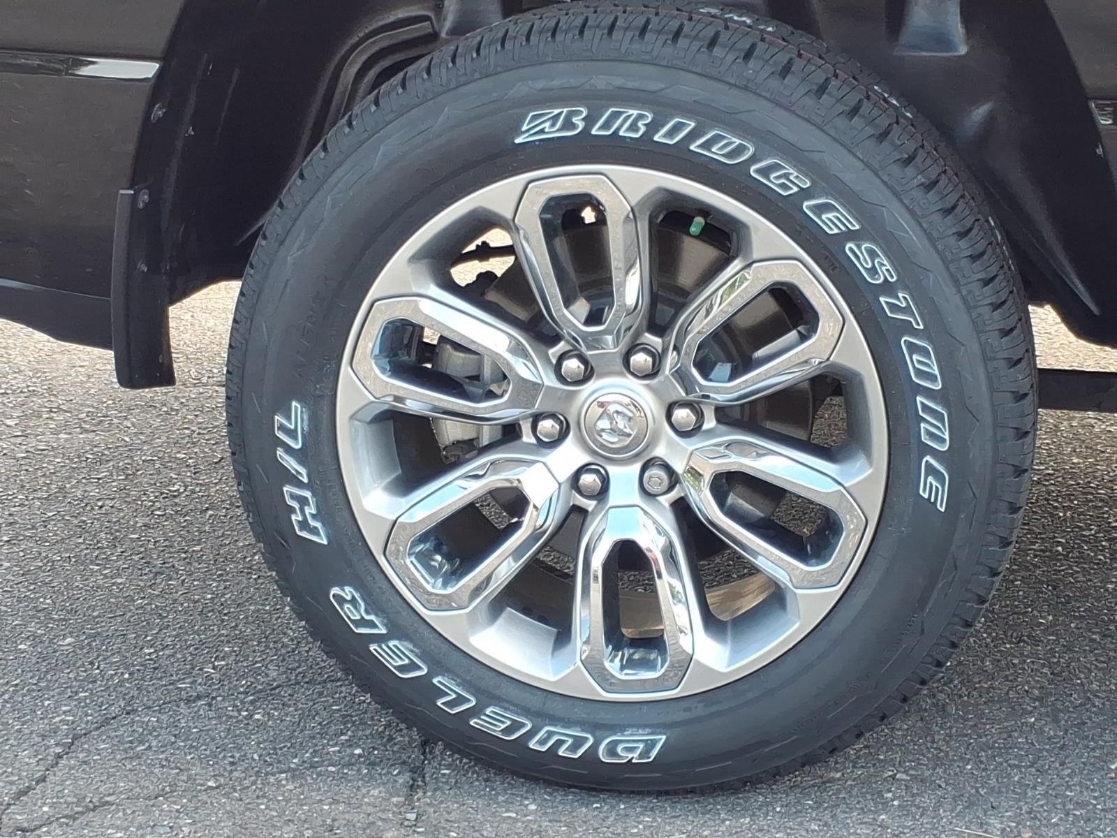 Used 2023 Diamond Black Crystal Pearlcoat Ram Laramie image 12
