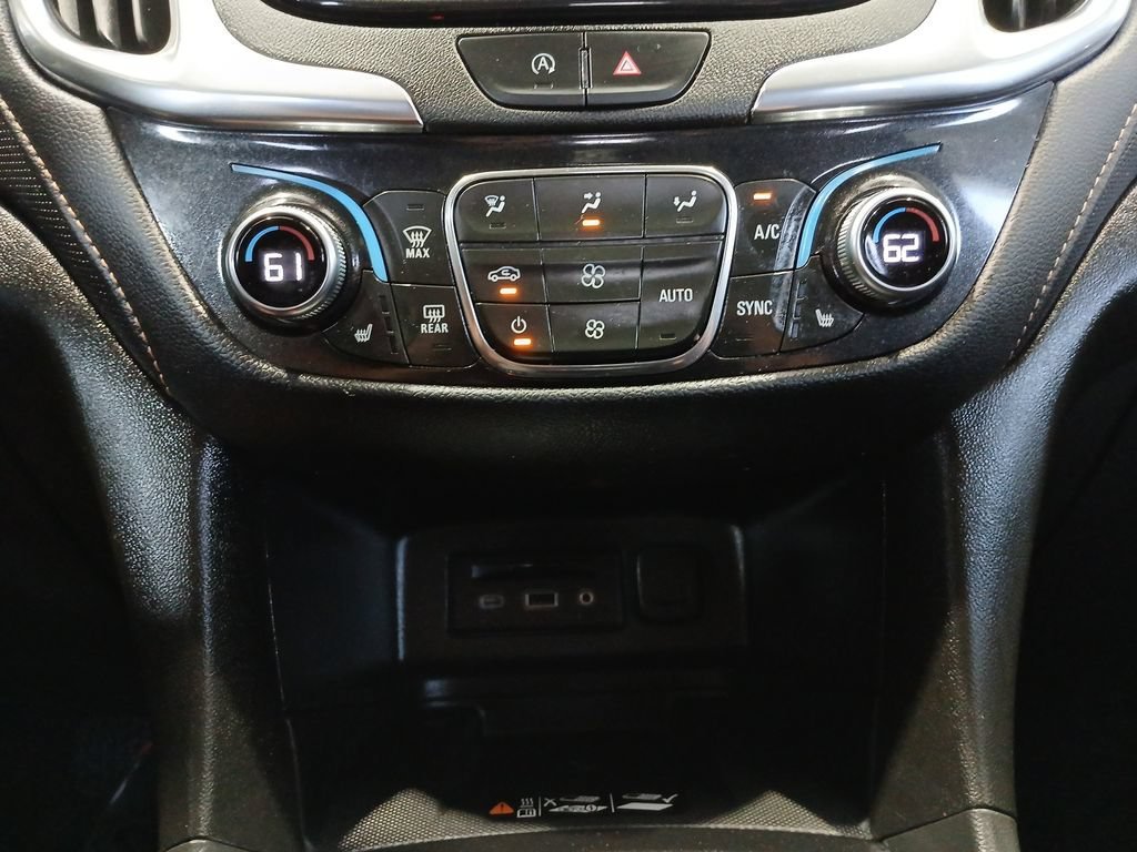 Certified Used 2022 Iridescent Pearl Tricoat Chevrolet Premier image 36