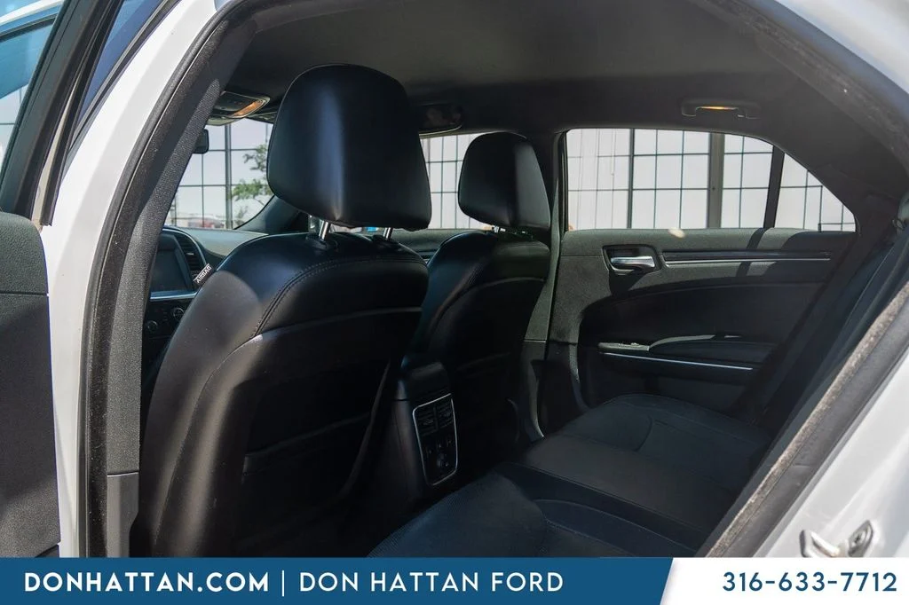 Used 2014 White Chrysler C image 24