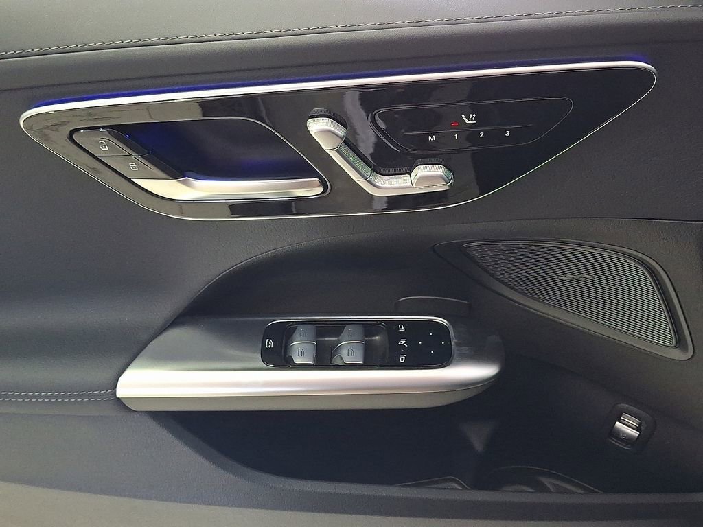 2025 Mercedes-Benz C-Class Sedan C 300 - Photo 39