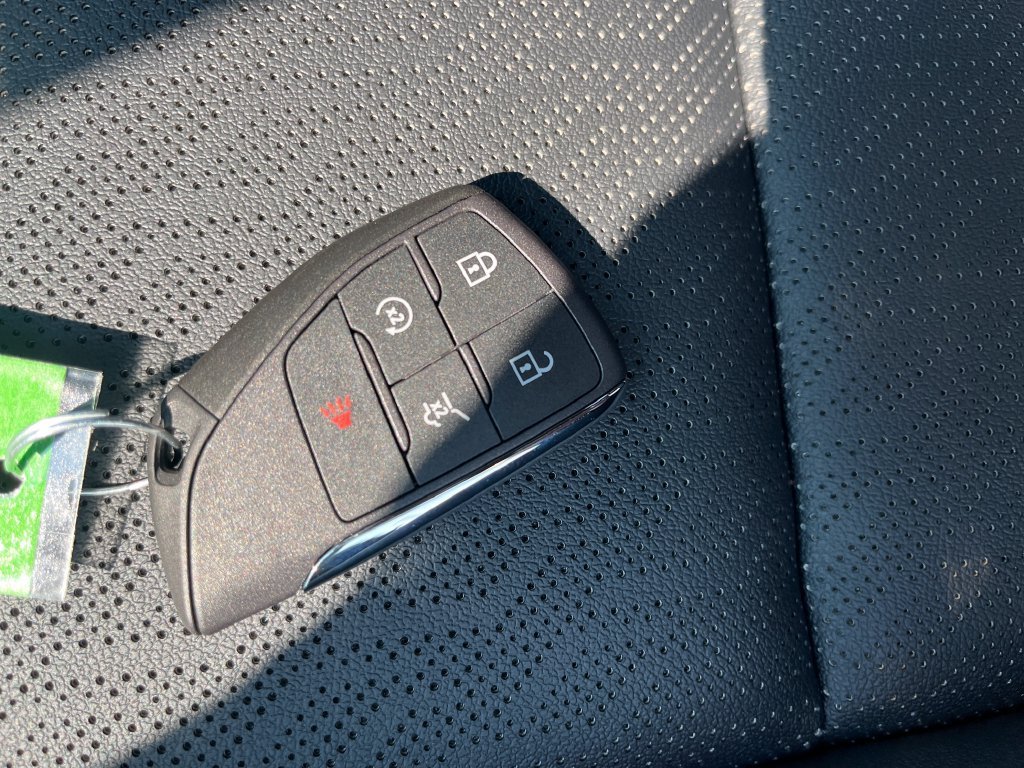 2027 Chevrolet Equinox LT - Photo 28
