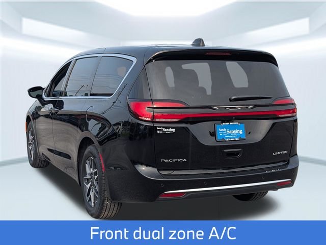 New 2027 Diamond Black Crystal Pearl-Coat Exterior Paint Chrysler Limited image 3