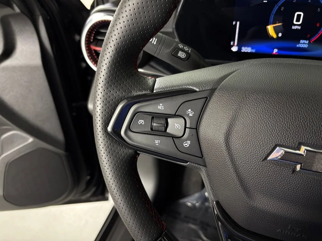 New 2026 Mosaic Black Metallic Chevrolet 2RS image 23