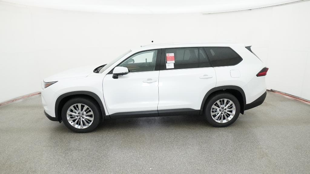 New 2026 Wind Chill Pearl Toyota Platinum image 13