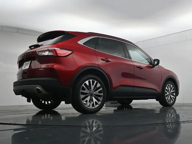 Used 2022 Red Ford Titanium image 34