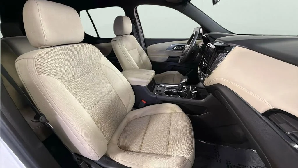Used 2023 Summit White Chevrolet LS image 33