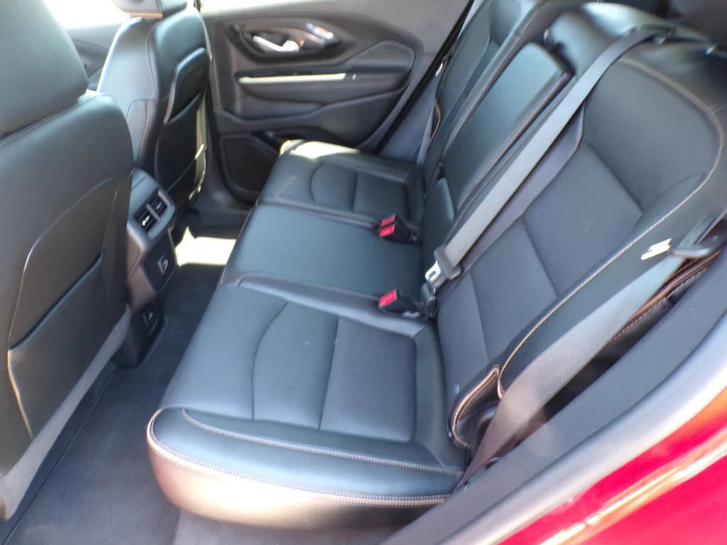 Used 2023 Volcanic Red Tintcoat GMC AT4 image 11