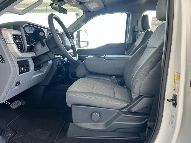 New 2026 Oxford White Ford F-250® XL image 37