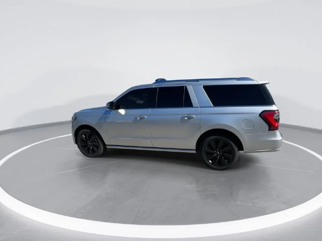 Used 2018 Silver Ford Platinum image 4