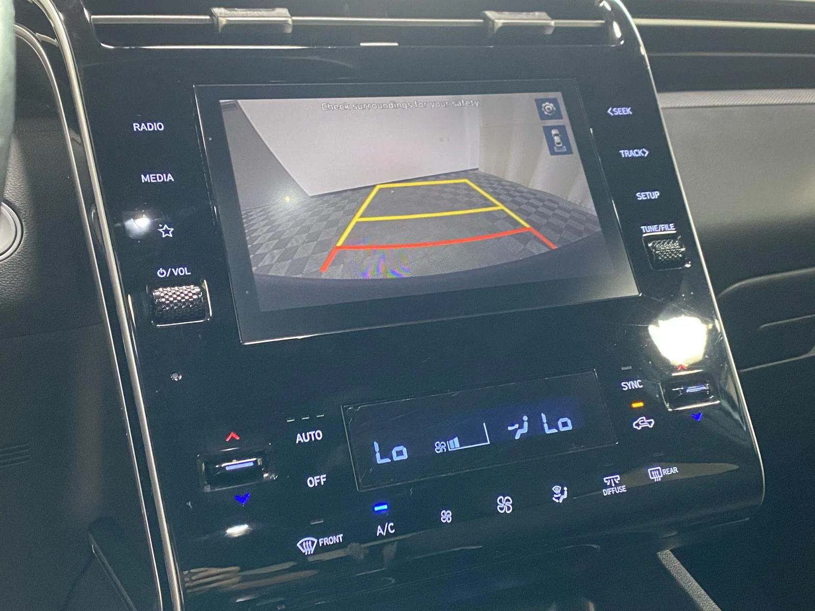Used 2022 Ice White Hyundai SEL Premium image 24