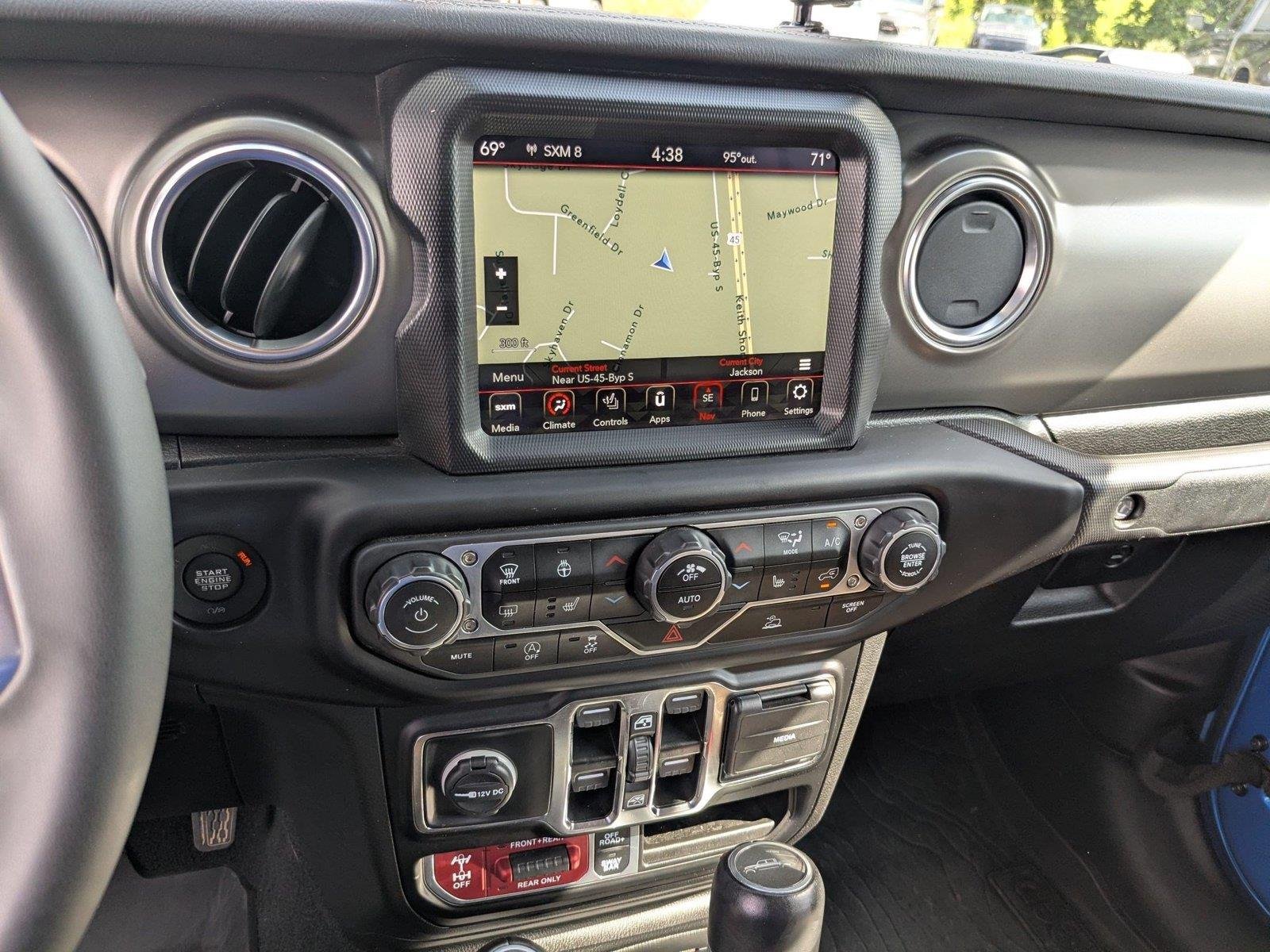 Used 2023 Hydro Blue Pearlcoat Jeep Rubicon image 24