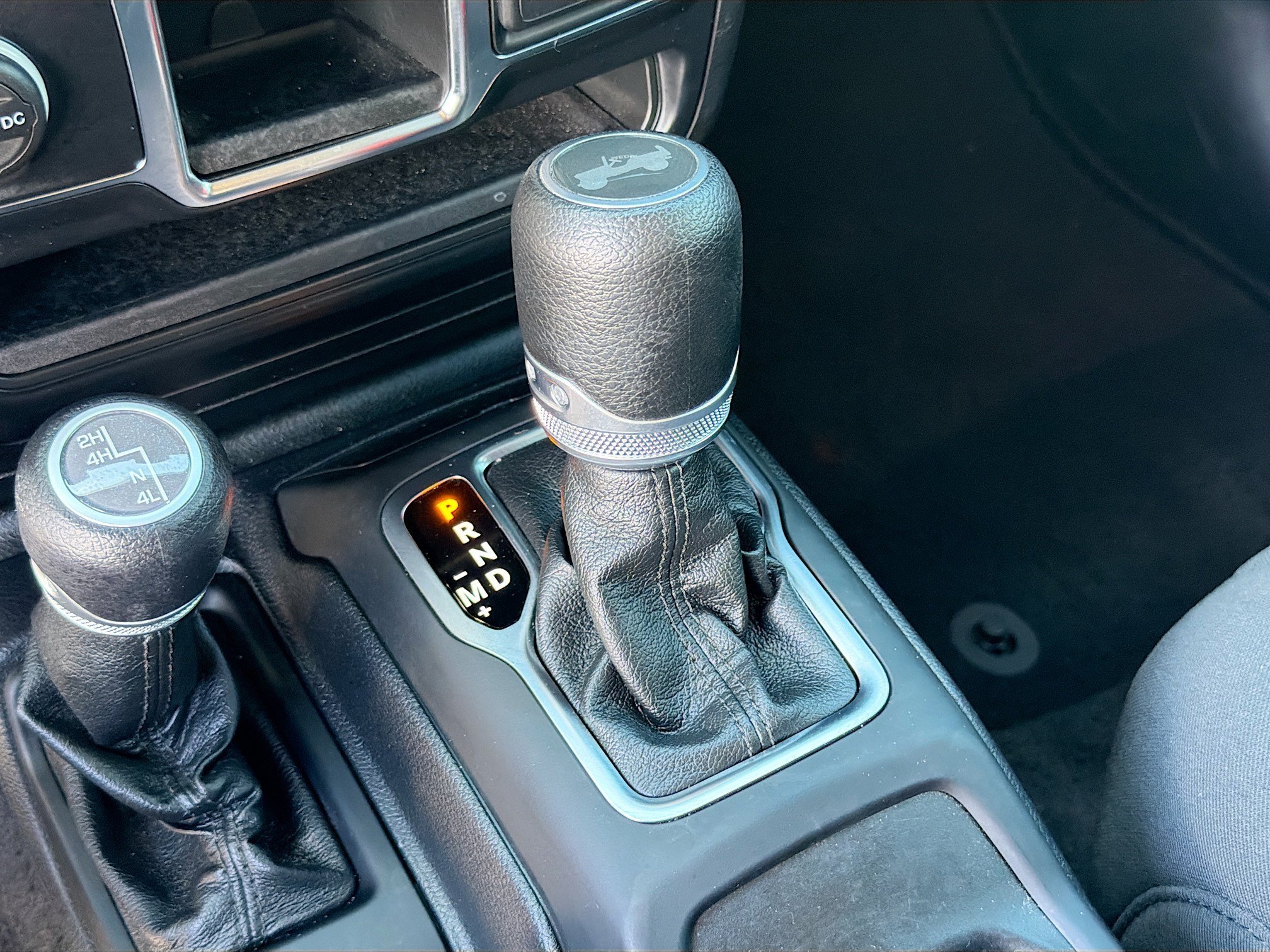 Used 2021 Sting-Gray Clearcoat Jeep Unlimited Willys Sport image 28