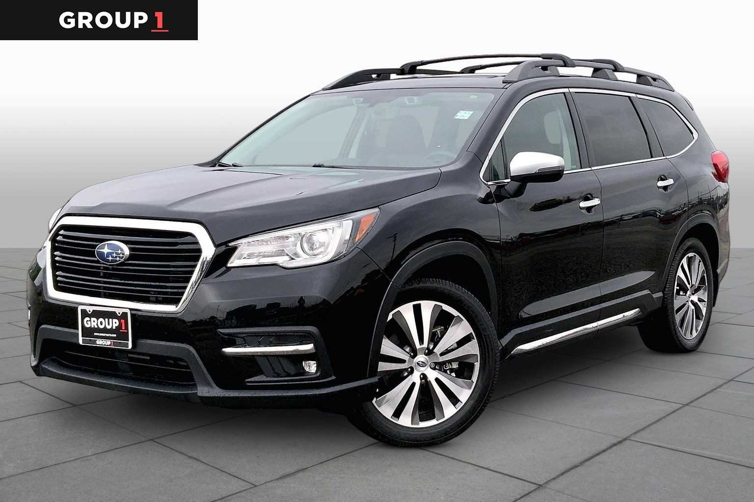 2022 Subaru Ascent Touring's photo