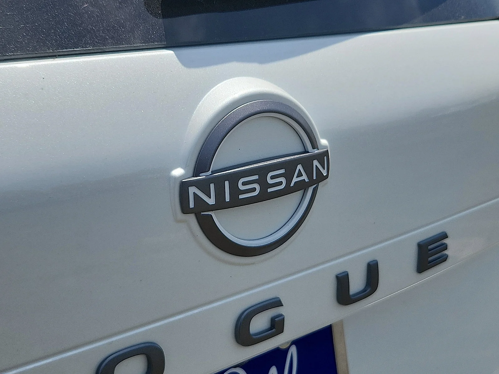 New 2026 Everest White Pearl TriCoat Nissan SV image 21