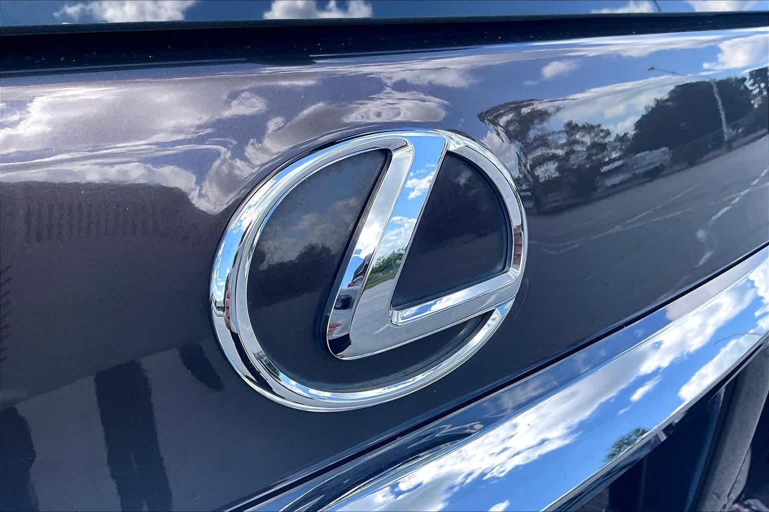 Used 2016 Fire Agate Pearl Lexus  image 10
