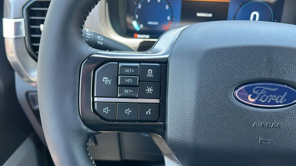 New 2026 Star White Metallic Tri-Coat Ford Platinum® image 21