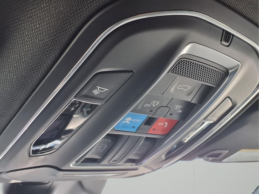 New 2026 Baltic Gray Metallic Clearcoat Jeep Laredo X image 15