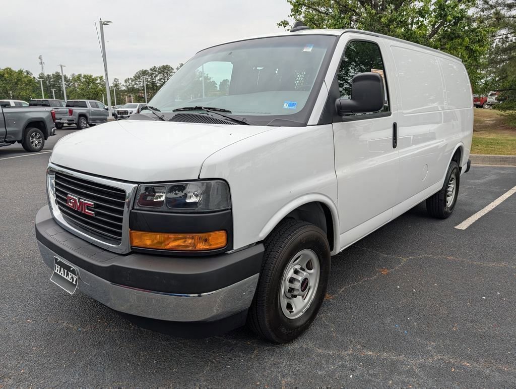 Used 2024 Summit White GMC Work Van image 4