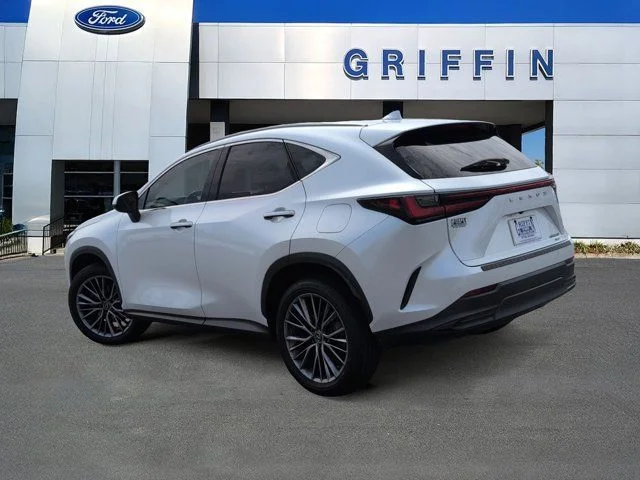 Used 2022 White Pearl Lexus 350 Premium image 9