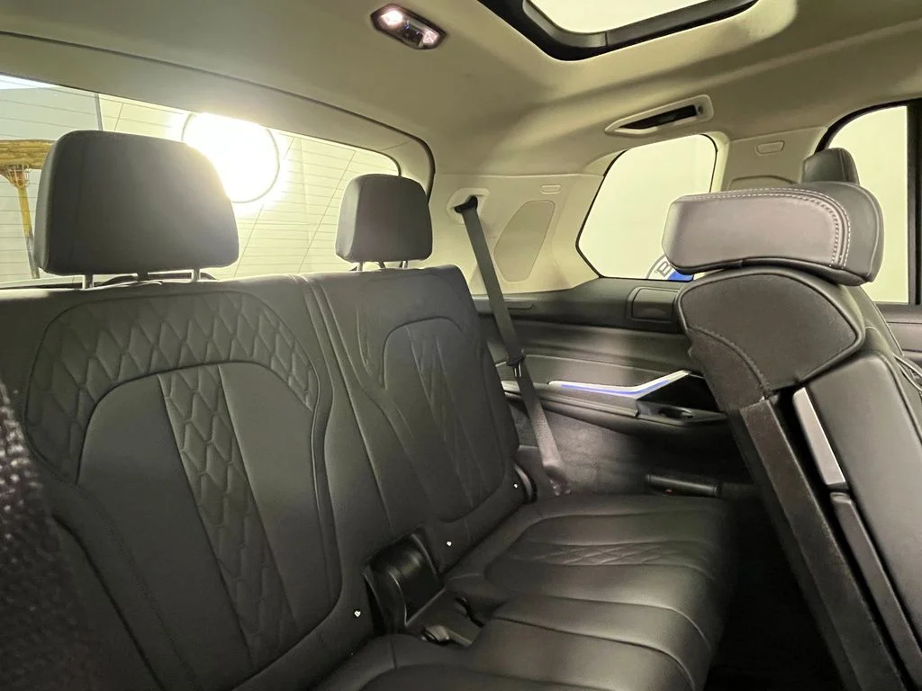 Used 2023 Skyscraper Grey Metallic BMW xDrive40i image 24