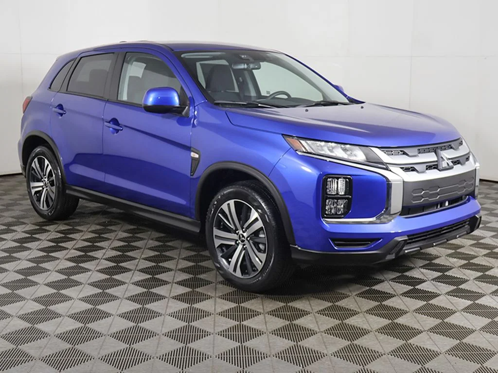 New 2026 Blue Mitsubishi 2.0 ES image 2