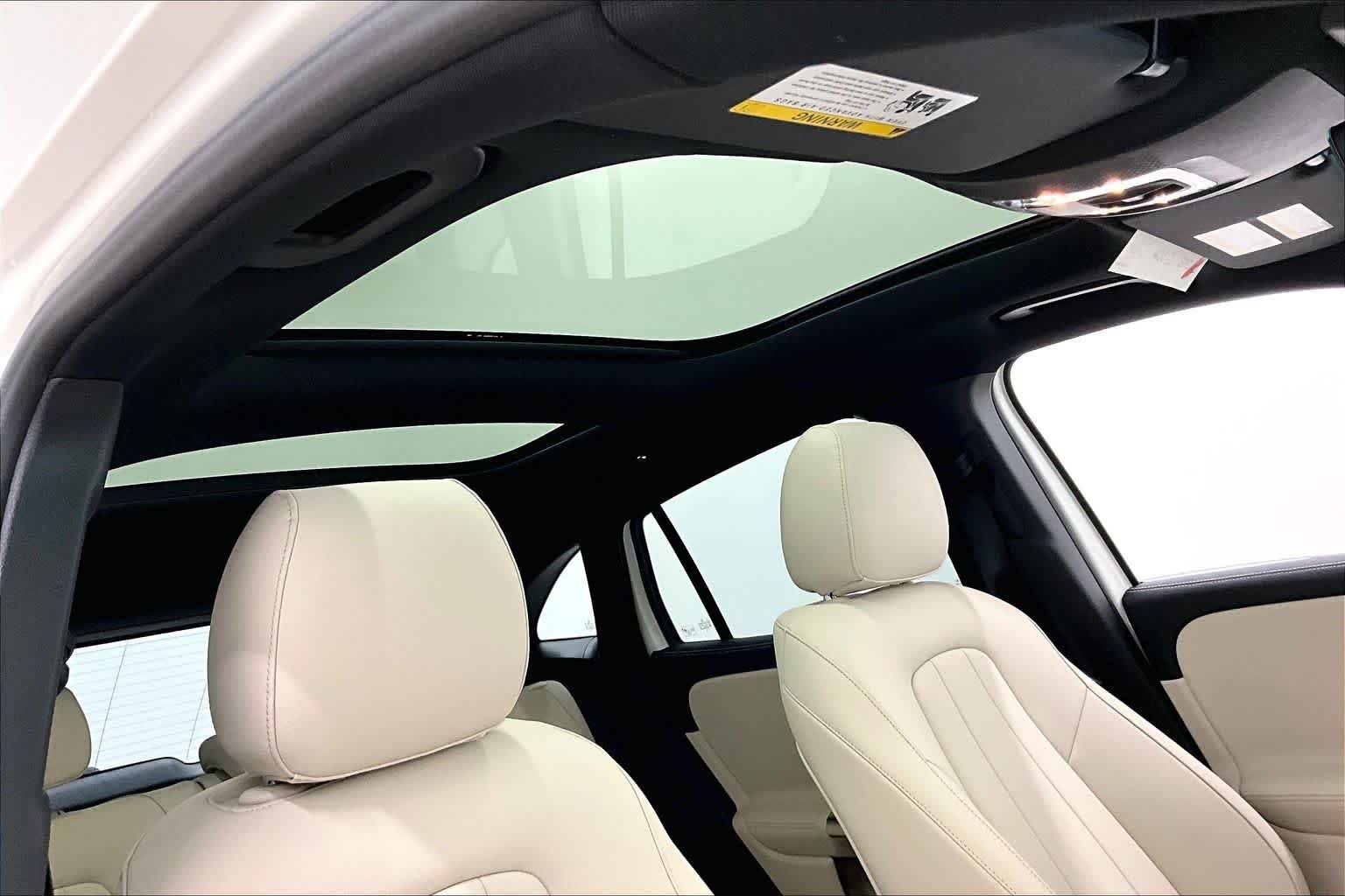 New 2026 Polar White Mercedes-Benz GLA 250 image 22