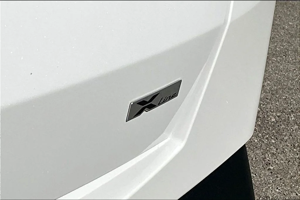 New 2026 Glacial White Pearl Kia X-Line EX AWD image 9