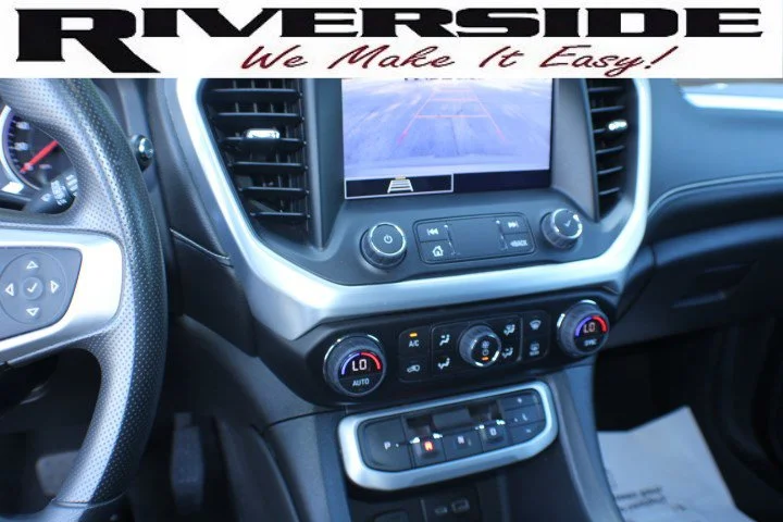 Certified Used 2023 Sterling Metallic GMC SLE image 12