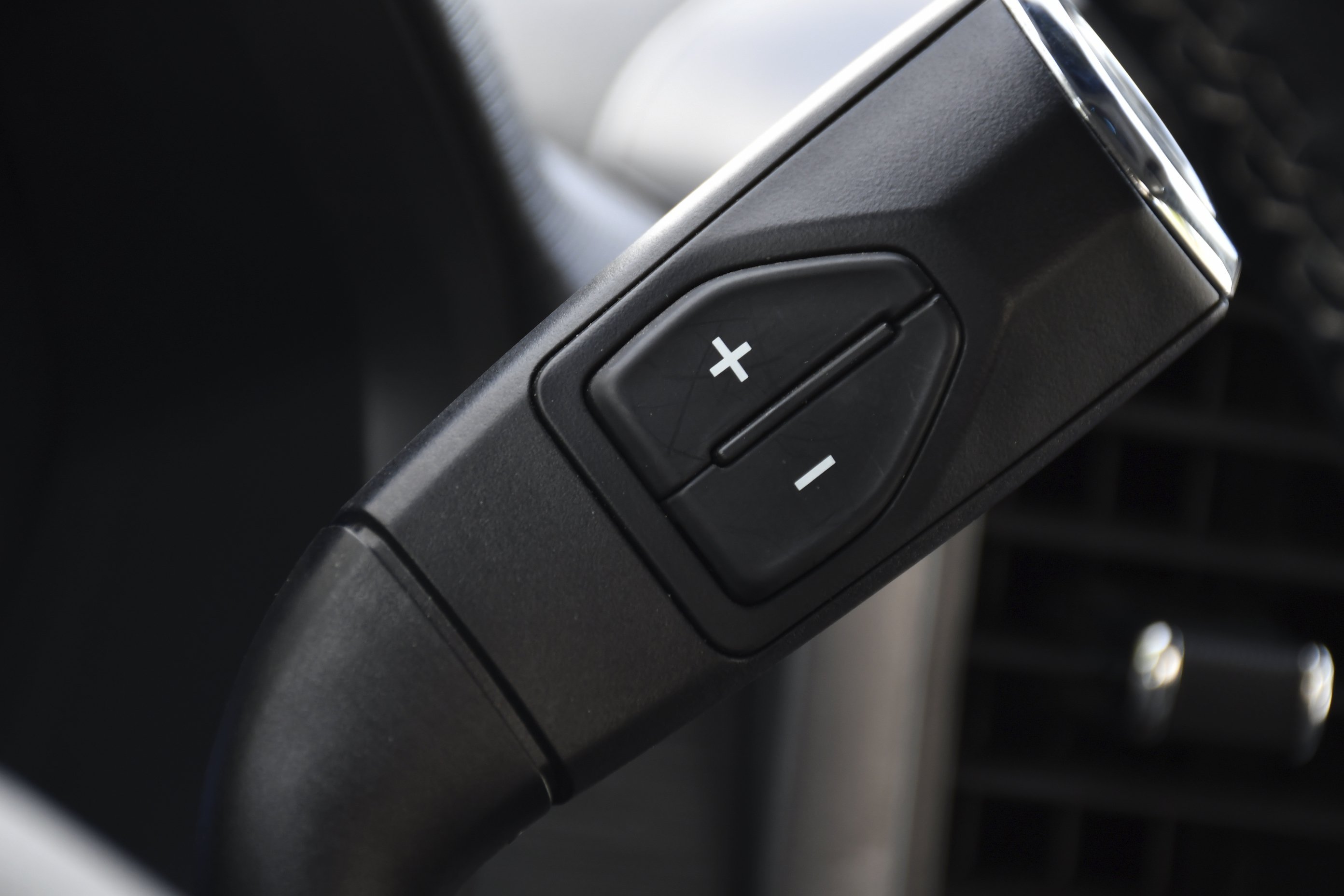 Used 2025 Black Metallic Ford XLT image 19