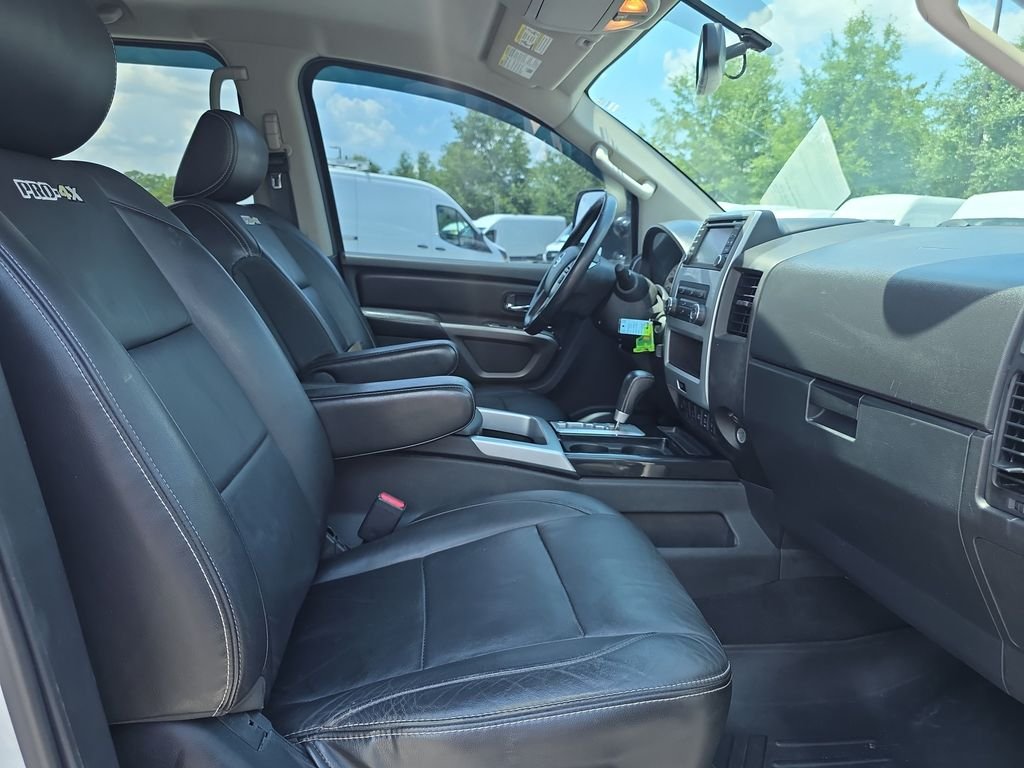 Used 2015 White Nissan PRO-4X image 32