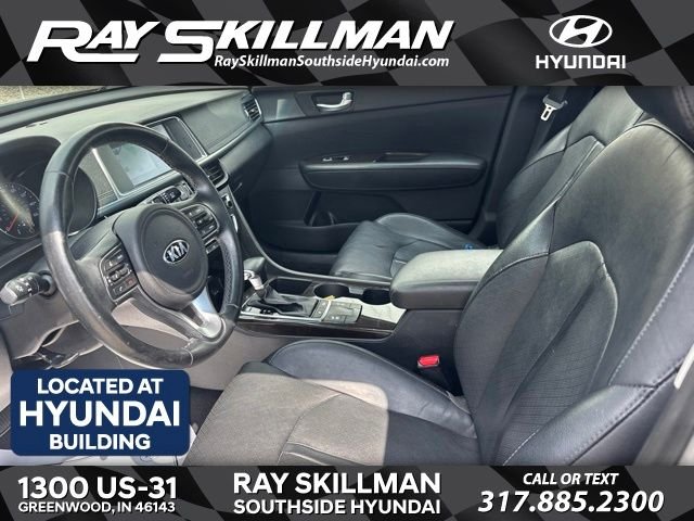 Used 2016 Black Kia EX image 16