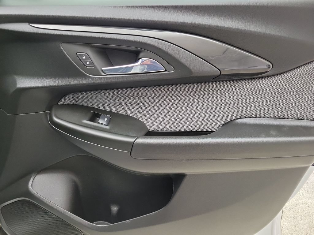 2023 Chevrolet TrailBlazer LT - Photo 22