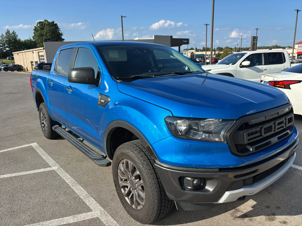 Used 2021 Velocity Blue Metallic Ford XLT image 3