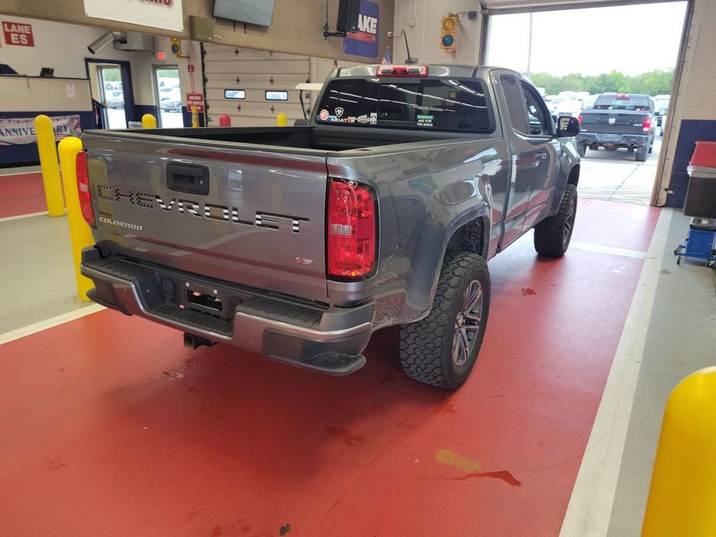 Used 2021 Gray Chevrolet LT image 4