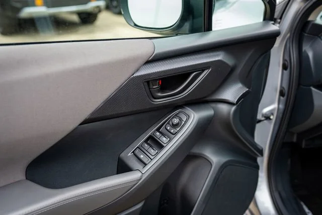New 2026 Ice Silver Metallic Subaru Premium image 31