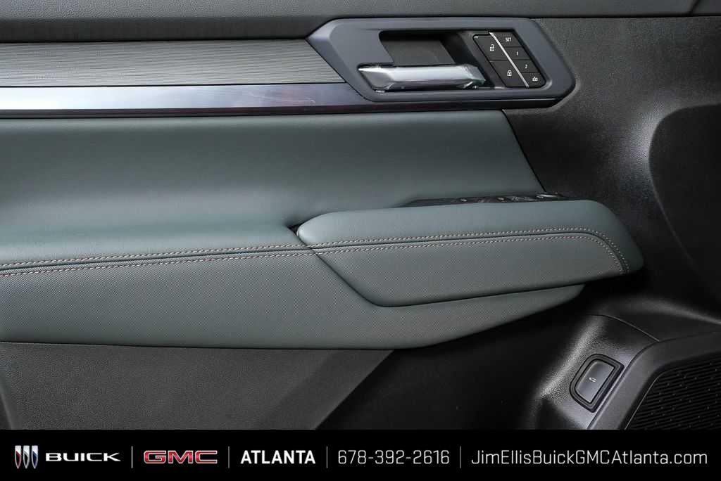 2026 GMC Terrain AT4 - Photo 7