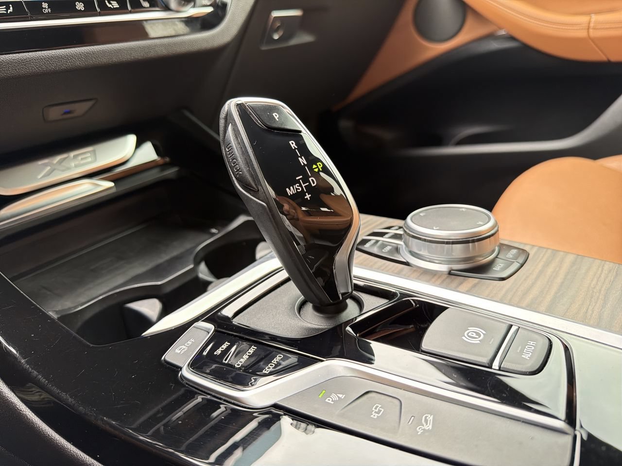 Used 2019 Phytonic Blue Metallic BMW xDrive30i image 28